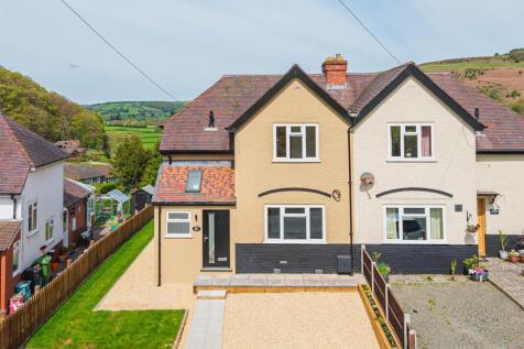 2 Garth Terrace, Knighton-48.jpg