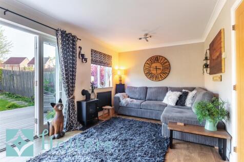 10 Camddwr Rise, Llandrindod Wells-10.jpg