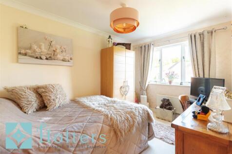10 Camddwr Rise, Llandrindod Wells-21.jpg