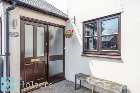 Front Garden Angle 2.jpg