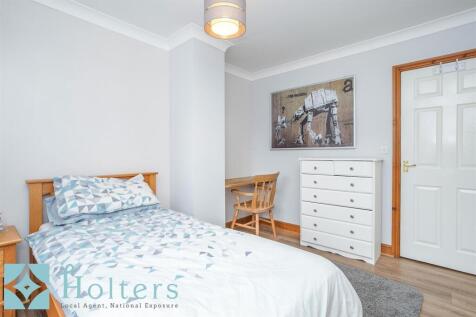 Bedroom 2 Angle 2.jpg