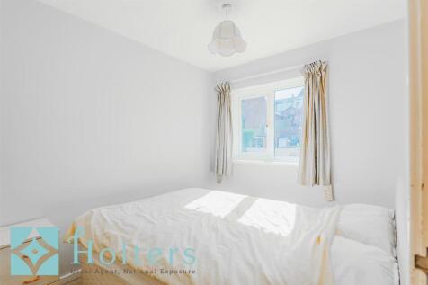 18 Hucklemarsh Road, Ludlow-01.jpg