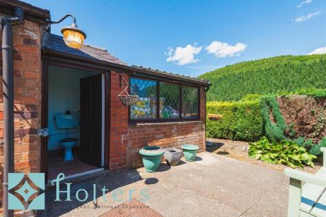 7 Victoria Rd, Knighton-15.jpg