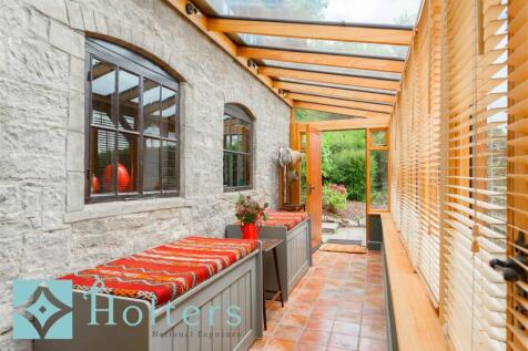 Charles&#39;s Cottage, Round Oak-23.jpg