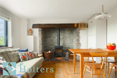 Charles&#39;s Cottage, Round Oak-26.jpg
