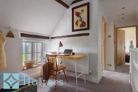 Charles&#39;s Cottage, Round Oak-06.jpg