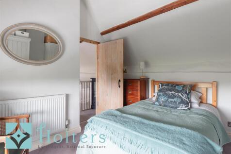 Charles&#39;s Cottage, Round Oak-03.jpg