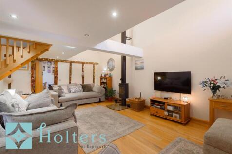 3 Luston Court Barns, Luston-01.jpg