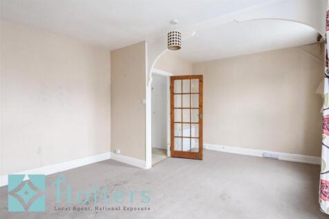 HOLT - 4 &amp; 6 Market Street, Builth Wells-24.jpg