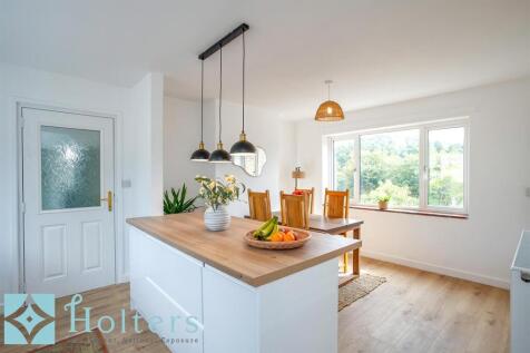 Kitchen Angle 3.jpg