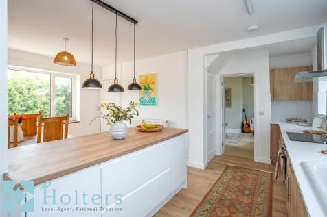 Kitchen Angle 4.jpg