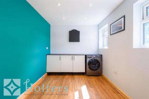 21 Underhill Crescent, Knighton-11.jpg