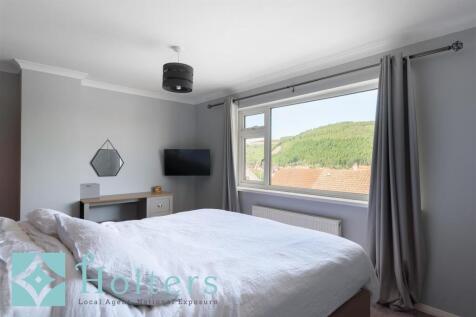 21 Underhill Crescent, Knighton-20.jpg