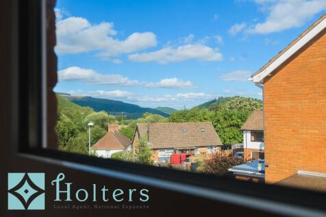 21 Underhill Crescent, Knighton-22.jpg