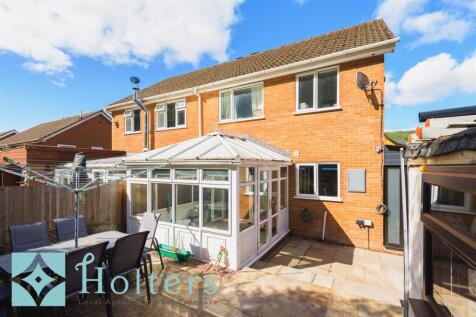 21 Underhill Crescent, Knighton-15.jpg