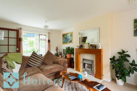 13 Llewellyn Road, Kington-13.jpg