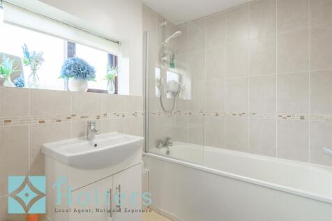 13 Llewellyn Road, Kington-21.jpg