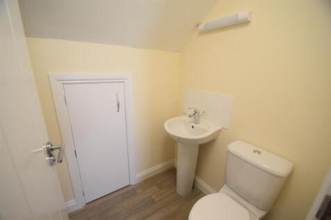 Second Floor WC.JPG