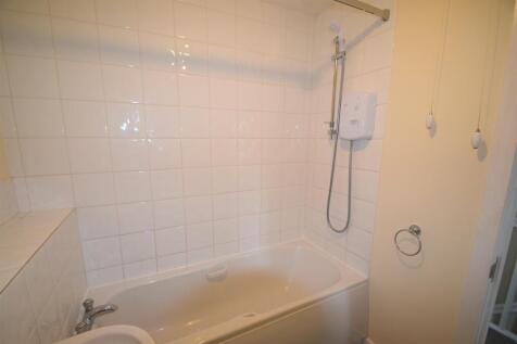 Bathroom Reverse.JPG