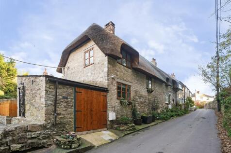 Rear Elevation to Road