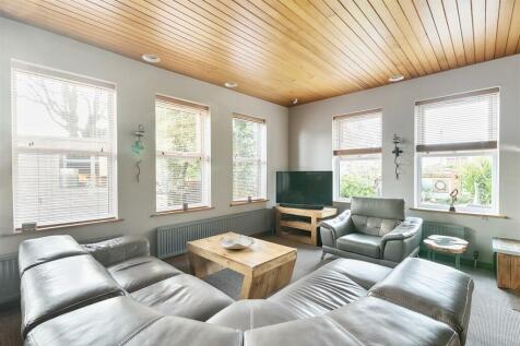 Owners Sitting Room