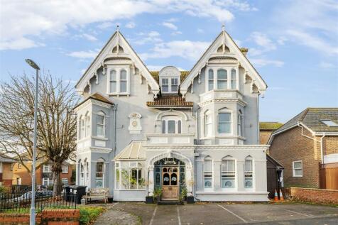 Oaklands Guest House