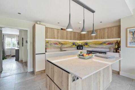 Kitchen.jpg