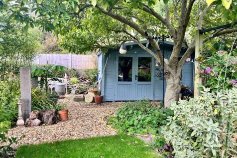 Summerhouse.jpg