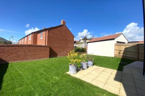 Plot 138 Garden.jpg