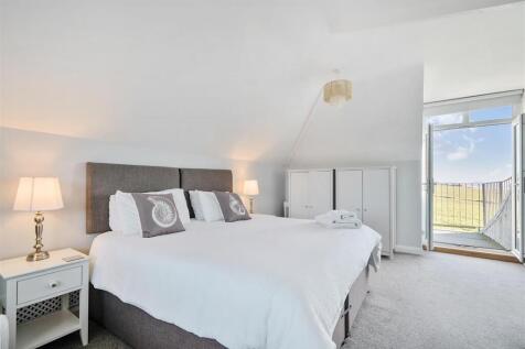 Bedroom with Balcony