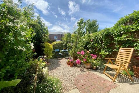 Garden 2.jpg