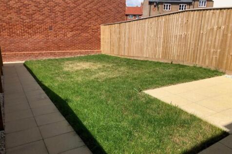 Plot 163 Garden.jpg