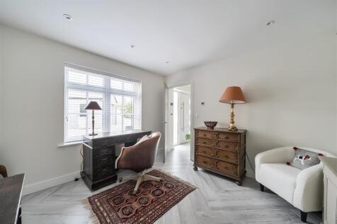 Study/Bedroom 4