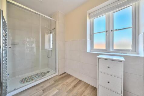 Ensuite shower room