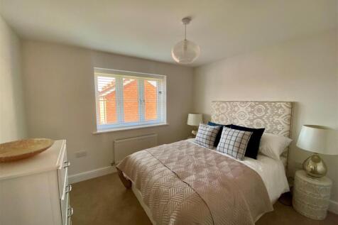 Example Bedroom.jpg