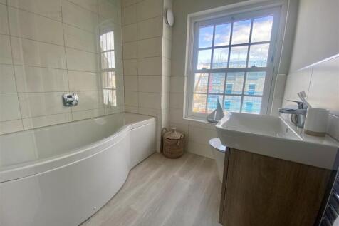 Example bathroom.jpg
