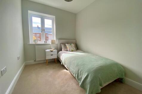 Example bedroom.jpg