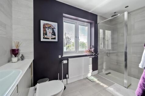 Ensuite.jpg