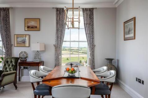 Drawing/Dining Room
