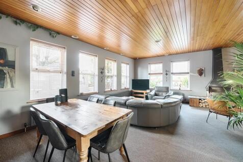 Owners Sitting Room