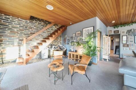 Owners Sitting Room