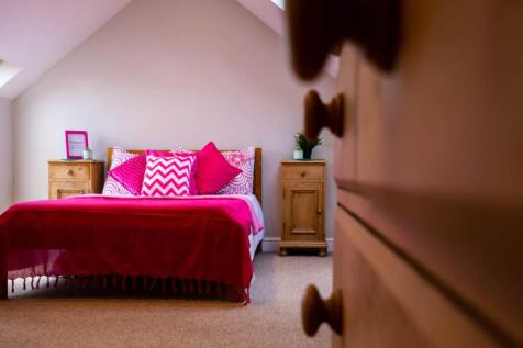 125_Broadoak_Road_Ca