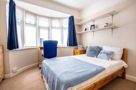 125_Broadoak_Road_Ca