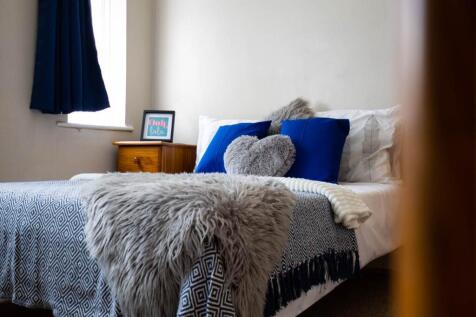 125_Broadoak_Road_Ca