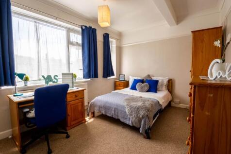 125_Broadoak_Road_Ca