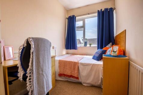 125_Broadoak_Road_Ca