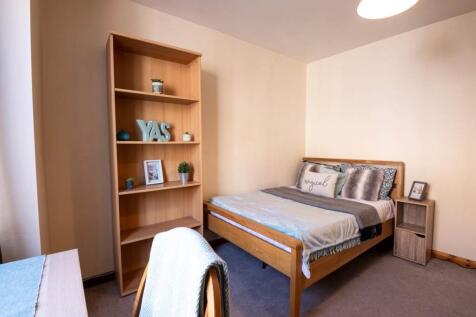28Guildford_studenta