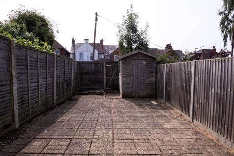 28Guildford_studenta