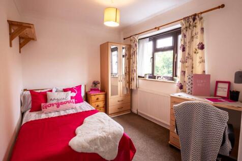 16princesstreet_stud