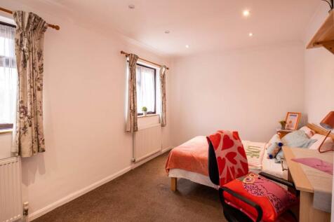 16princesstreet_stud